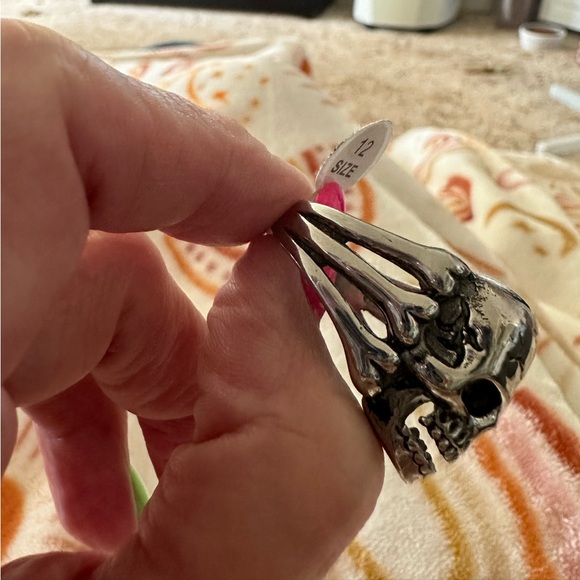 Ring - Picture 3 of 4